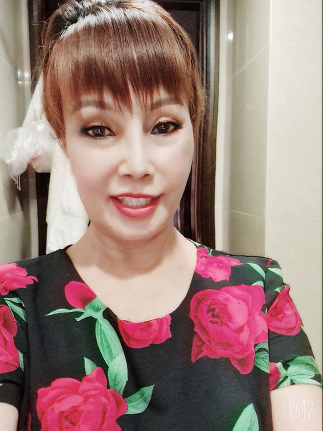 Cô dâu Thu Sao lộ rõ nhan sắc thật dù đã qua chỉnh sửa: Miệng méo, mặt xập xệ - 2