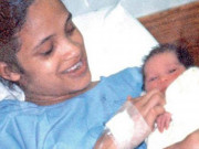 Tin tức - Con gái thấy bạn học giống hệt mình, bố mẹ phát hiện sự thật động trời 17 năm trước