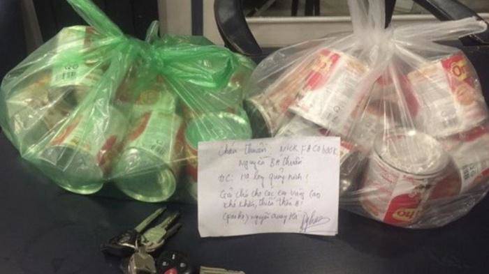 Hé lộ dòng thông điệp amp;#34;lạamp;#34; phía sau xe chở bệnh nhân miễn phí của ông Đoàn Ngọc Hải - 3