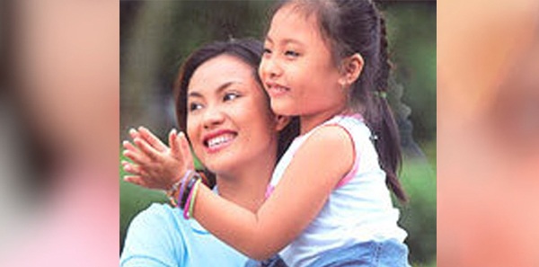 Nữ diễn viên 2 đời chồng amp;#34;vỡ kế hoạchamp;#34; dính bầu, đi siêu âm ôm hôn luôn bác sĩ nam - 2