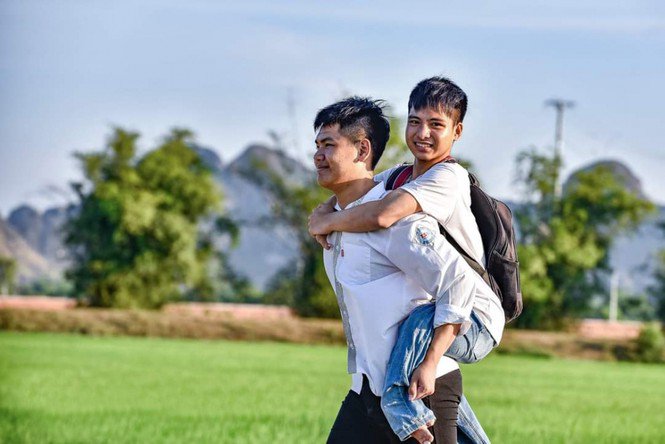 Nam sinh 10 năm cõng bạn đến trường thiếu 0,25 điểm vào ĐH Y Hà Nội, tạm gác mong ước - 3