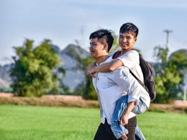 Tin vui đặc biệt đến với với nam sinh cõng bạn đến trường thiếu 0,25điểm vào ĐH Y Hà Nội