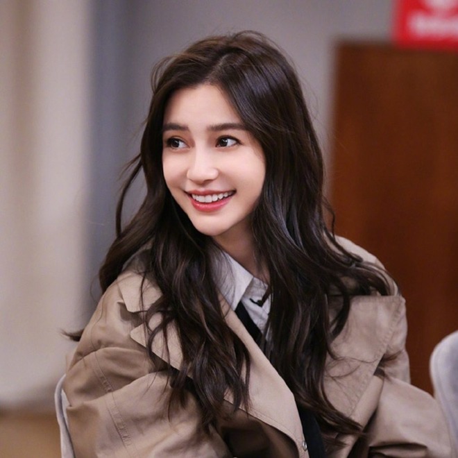 Dính tin ly hôn không thèm lên tiếng nhưng bị chê lép vế bạn thân, Angelababy khó chịu giải thích - 3