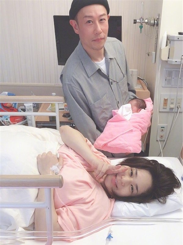 Cựu thánh nữ JAV tăng cân khá nhiều trước khi lên bàn đẻ