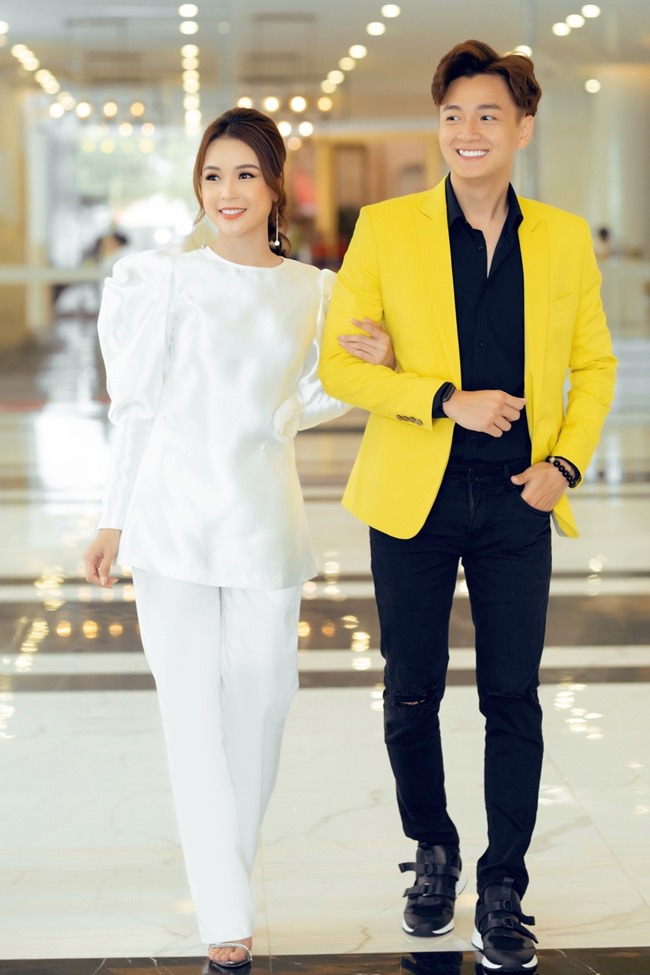 MC tài sản 50 tỷ bị đồn yêu Ngô Kiến Huy: amp;#34;Những mối tình tôi trải qua đều đau thươngamp;#34; - 3