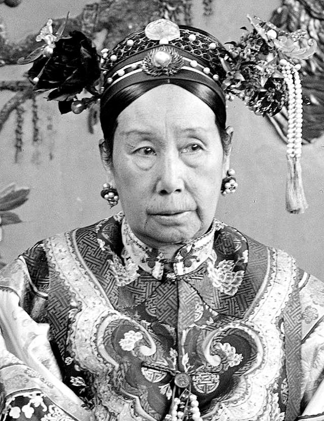 Thú vui chơi xa xỉ của Từ Hi Thái hậu khiến người hầu khiếp sợ, thần dân phẫn nộ - 1