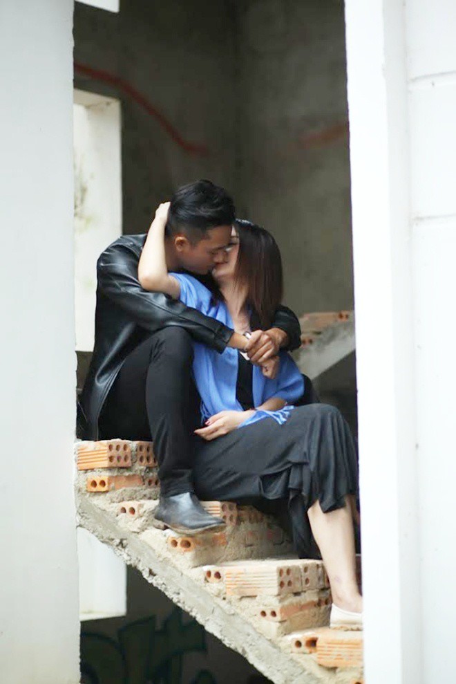 Những cảnh nóng táo bạo của vợ cũ cầu thủ Phan Thanh Bình - 14