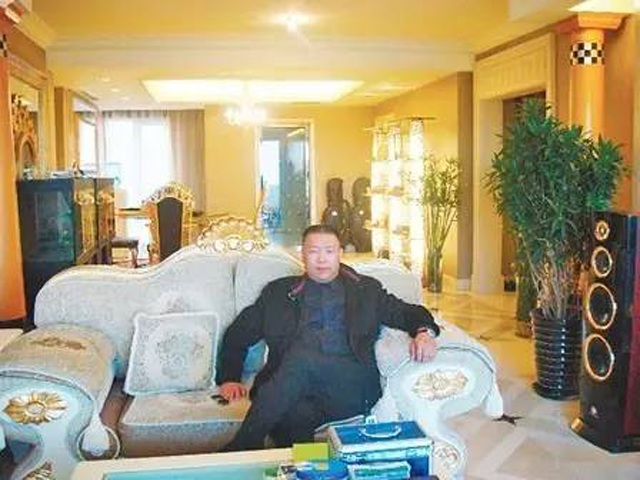 Đại gia qua lại với 100 phụ nữ, đòi cưới cả cháu họ, cuối cùng nhận cái kết bi kịch - 3