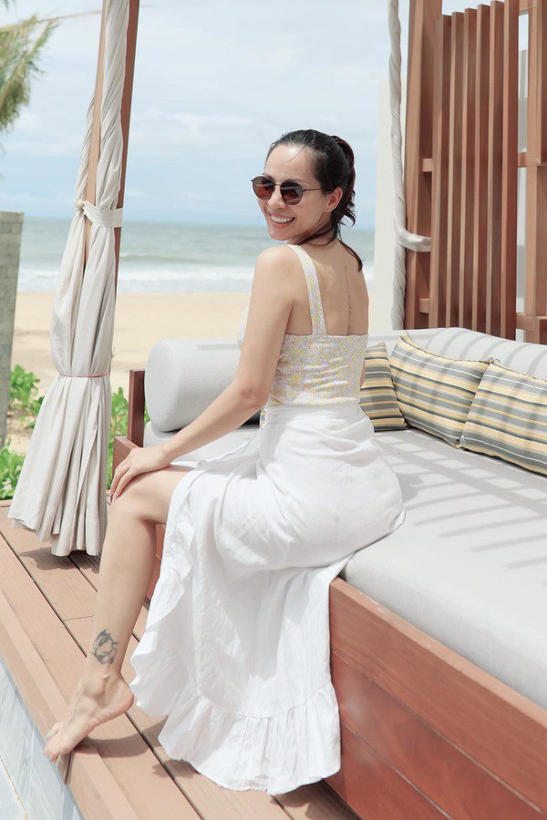 Dáng ngày một quyến rũ sau 3 lần sinh con, phụ nữ nào cũng mong được như vợ Hoàng Bách - 7