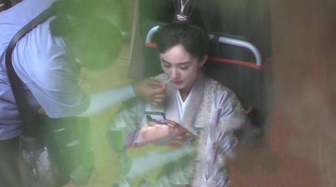 Dương Mịch cãi nhau với Lưu Khải Uy vì con, câu trả lời của bố chồng khiến fan gật gù - 7