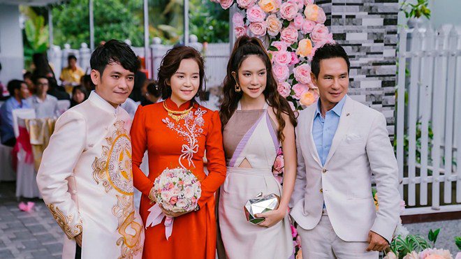 Sao Việt 24h: Mẹ chồng ca nương Kiều Anh đứng chống nạnh bên bàn đẻ của con dâu - 17