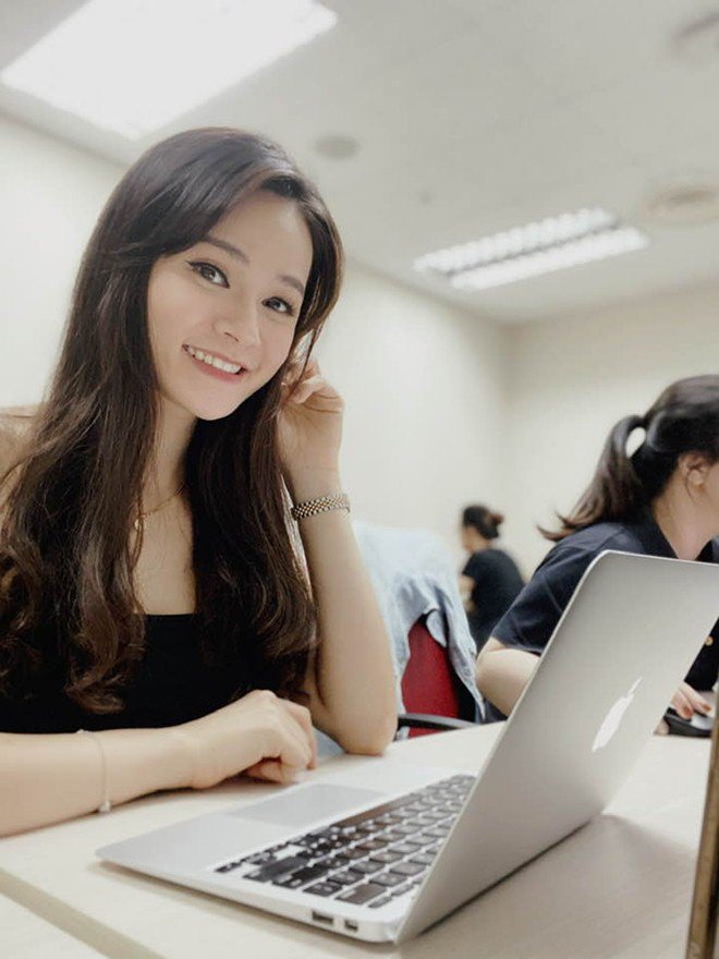 BTV xinh như hoa của VTV bị NSND Công Lý amp;#34;dìm hàng thảm họaamp;#34; không nhận ra là ai? - 4