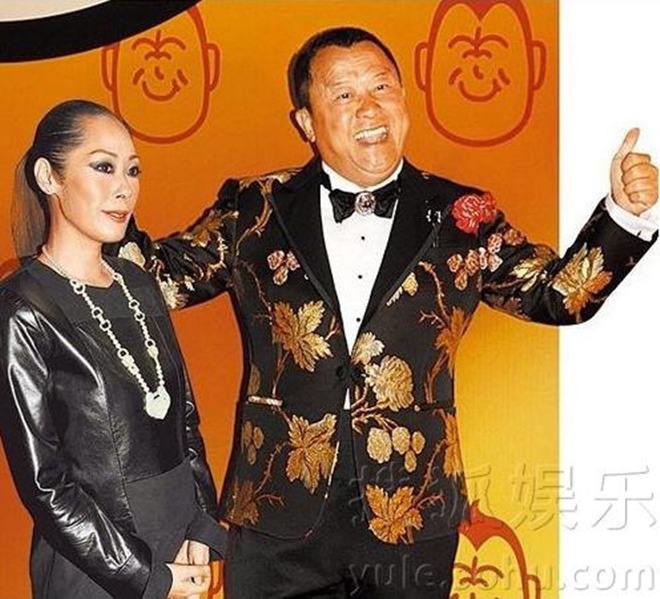 Sinh con cho sư thầy, diva Hong Kong bị người tình ruồng rẫy, giờ ngủ ngoài đường - 4