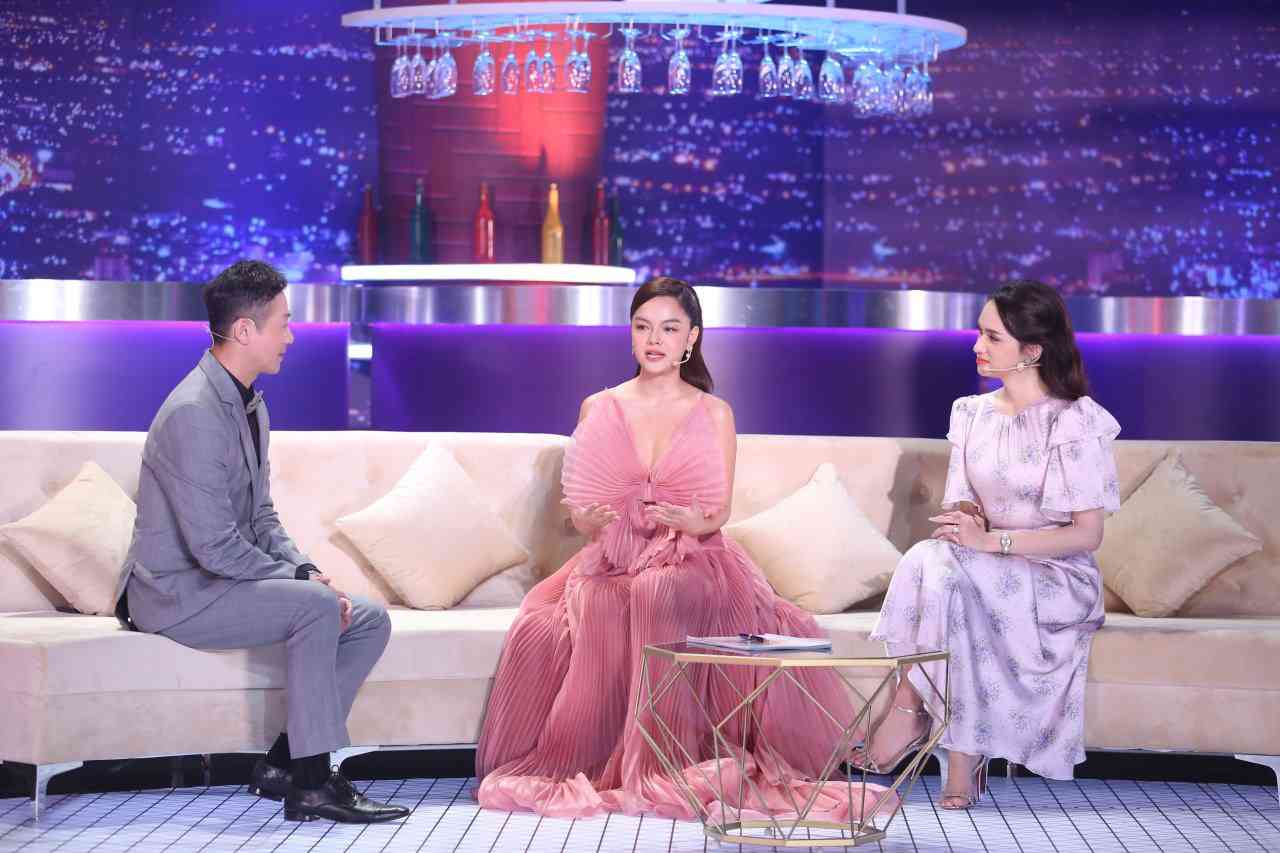 Sau biến cố hôn nhân, Phạm Quỳnh Anh lần đầu nhắc đến “ông bầuamp;#34; Quang Huy trên sóng truyền hình - 2