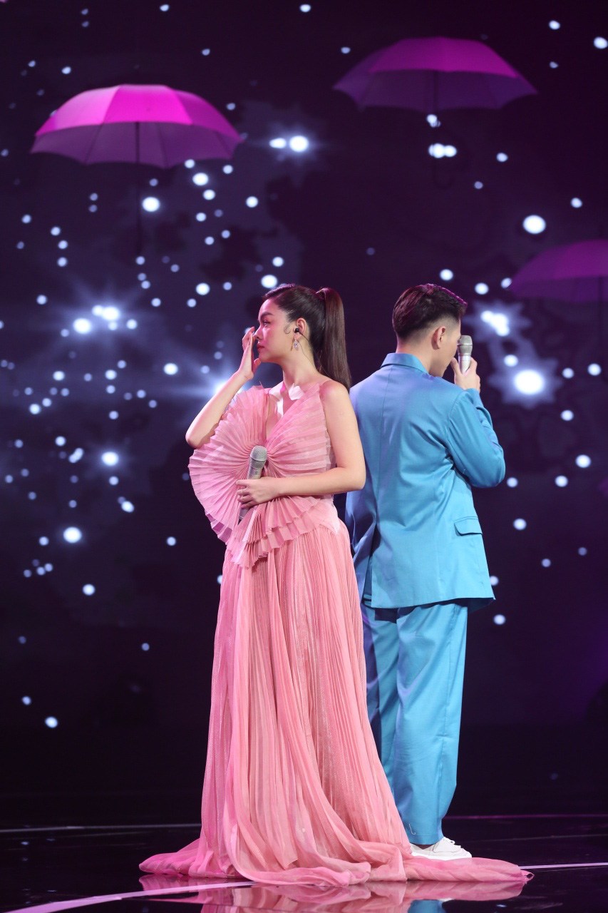 Sau biến cố hôn nhân, Phạm Quỳnh Anh lần đầu nhắc đến “ông bầuamp;#34; Quang Huy trên sóng truyền hình - 4