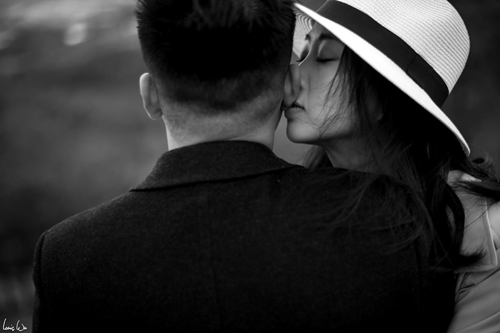 amp;#34;Đám cướiamp;#34; hi hữu nhất showbiz: Cô dâu MC và chú rể Việt kiều làm lễ cách nhau gần 10.000km - 9