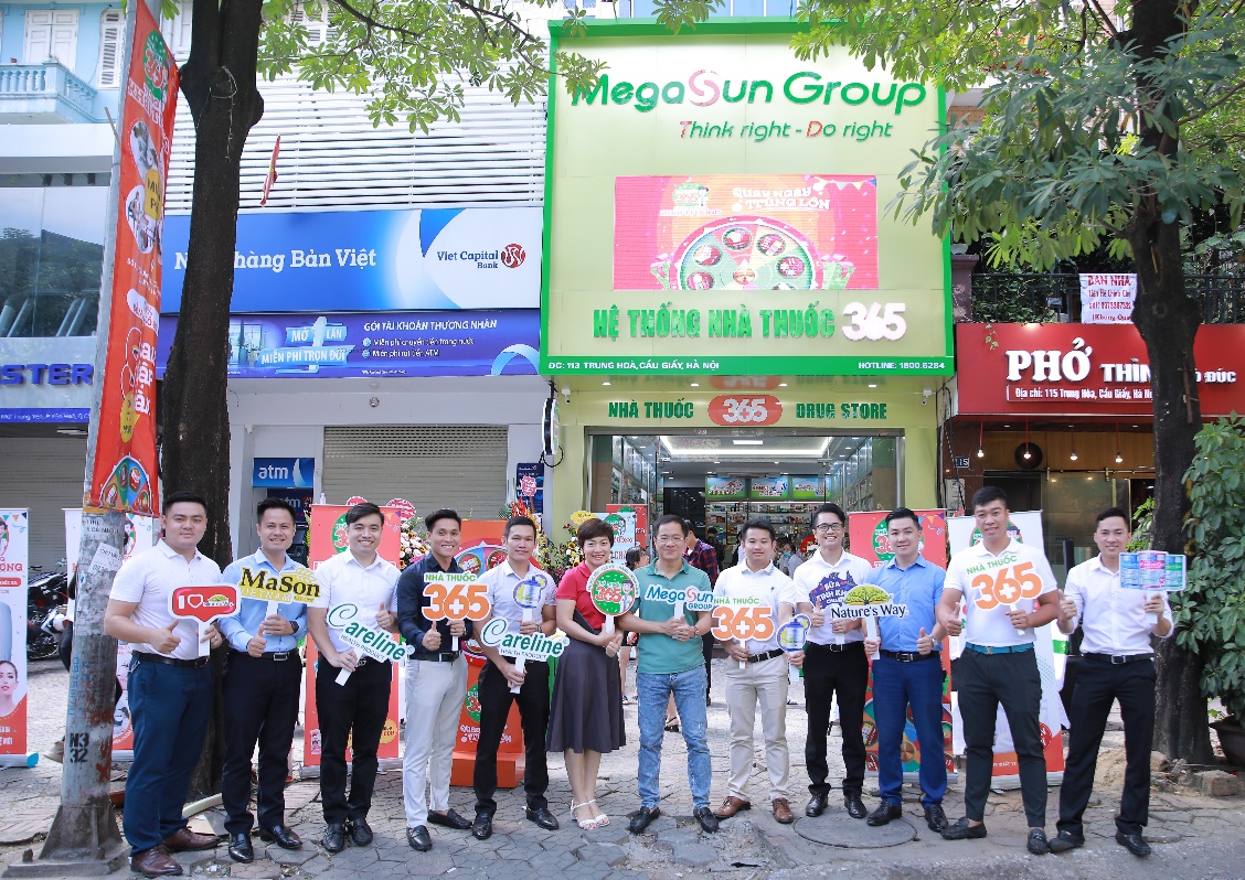 Những hình ảnh ấn tượng tại Lễ khai trương Nhà thuốc 365 - 12
