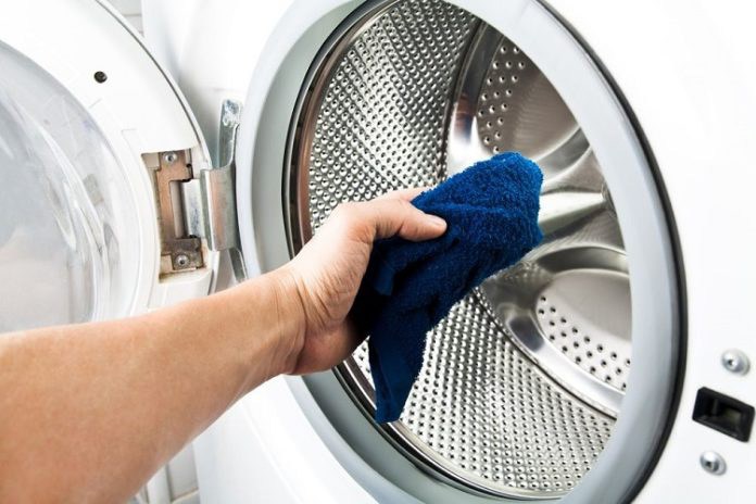 Các bước vệ sinh máy giặt để quần áo luôn thơm tho cực đơn giản mà hiệu quả - 1