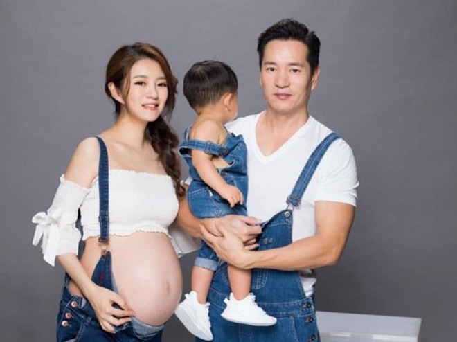 Bà bầu đẹp nhất xứ Đài gọi tên amp;#34;An công chúaamp;#34;: Vạch váy khoe bụng ai cũng trầm trồ - 8