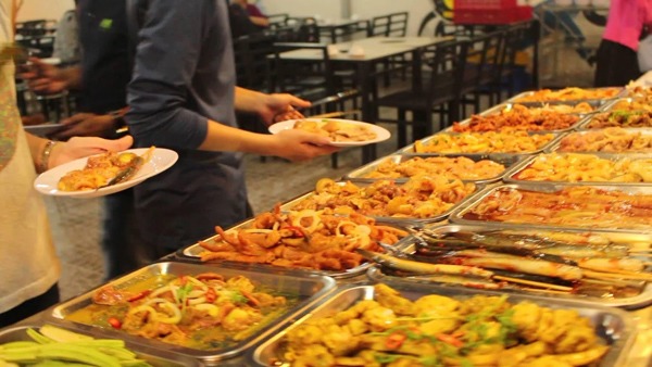 Khách ăn buffet amp;#34;thả gaamp;#34; vẫn lỗ nặng còn chủ nhà hàng hốt bạc vì 4 lý do bất ngờ - 3