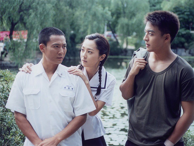 Phim Mối Tình Đầu sau 24 năm lập kỷ lục: Vỡ mộng vì dàn minh tinh, tài tử - 1