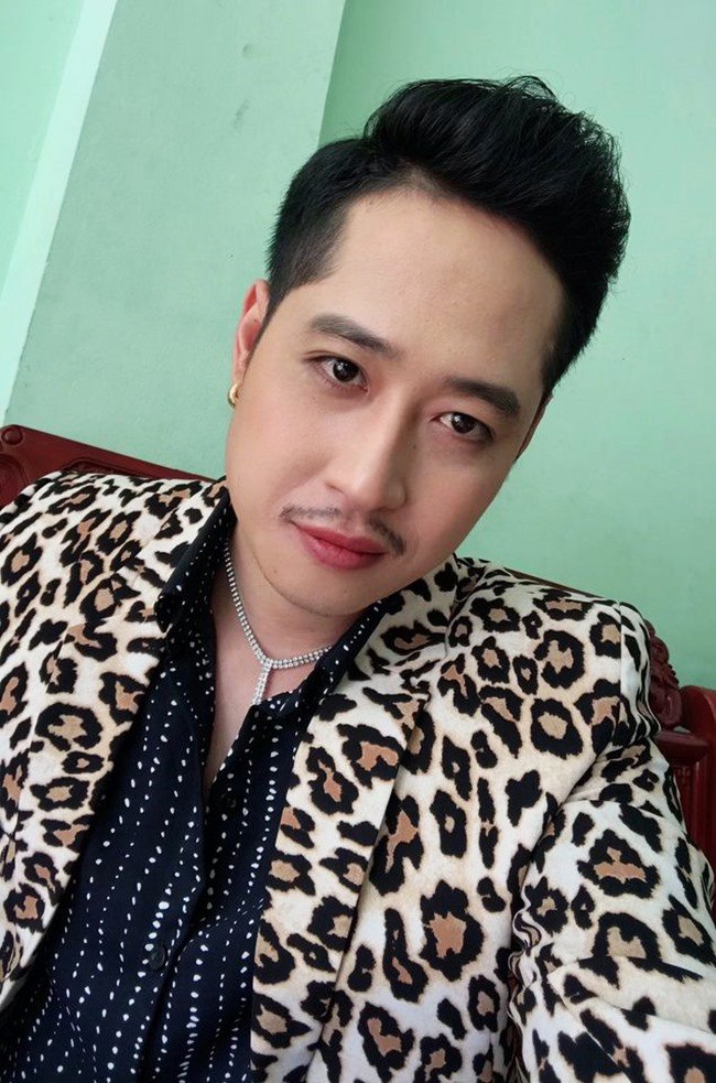 Không thể nhận ra gã đàn em amp;#34;quay xeamp;#34; Đừng Bắt Em Phải Quên với bộ dáng amp;#34;bóng bẩyamp;#34; này - 5