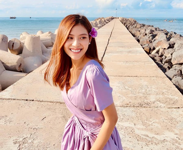 Mỹ nữ Hải Phòng có bầu vẫn phẳng đét, nhìn sang chồng đẹp trai lồng lộng thì thất vọng - 3