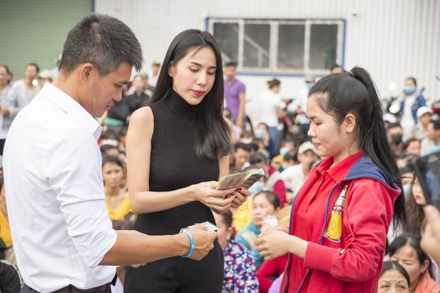 Thuỷ Tiên quyên góp cứu trợ miền Trung 1 tiếng được 1 tỷ, Lý Hải kêu gọi 2,5 tỷ đồng - 2