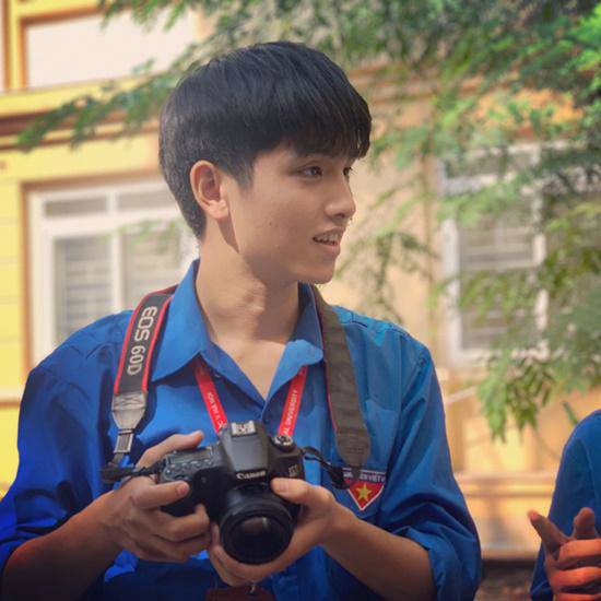 Nam sinh trường y gây bão ngày nhập học, góc nghiêng cực phẩm, từng là amp;#34;hiện tượng xã hộiamp;#34; - 1