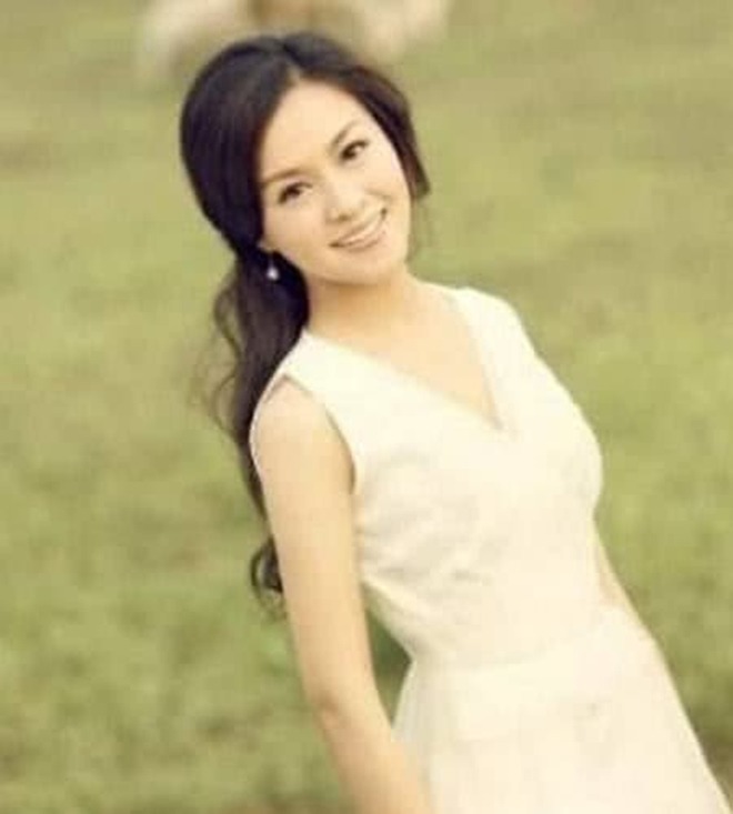 Ác nhân cấp amp;#34;bảo vật quốc giaamp;#34; Cbiz: Kết hôn với cung nữ xinh đẹp nhất Hoàn Châu Cách Cách - 8