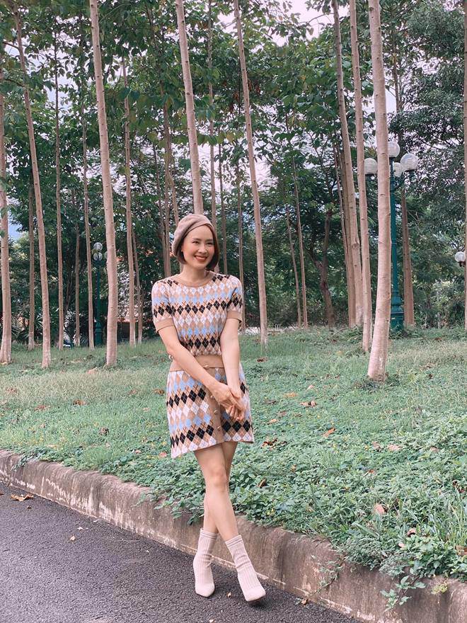 Hồng Diễm toát mồ hôi lên đồ quay clip, Quỳnh Kool chỉ nói 1 câu đã bị mắng amp;#34;mất nếtamp;#34; - 2