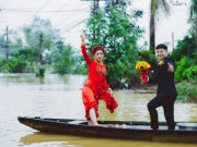 Tin tức - Đám cưới mùa mưa lũ: Chú rể Huế lặn lội giữa dòng nước rước nàng về dinh