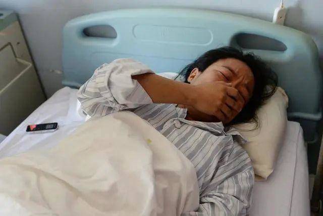 Chiều theo sở thích của bạn trai khi làm amp;#34;chuyện ấyamp;#34;, gái trẻ chịu hậu quả khủng khiếp - 2