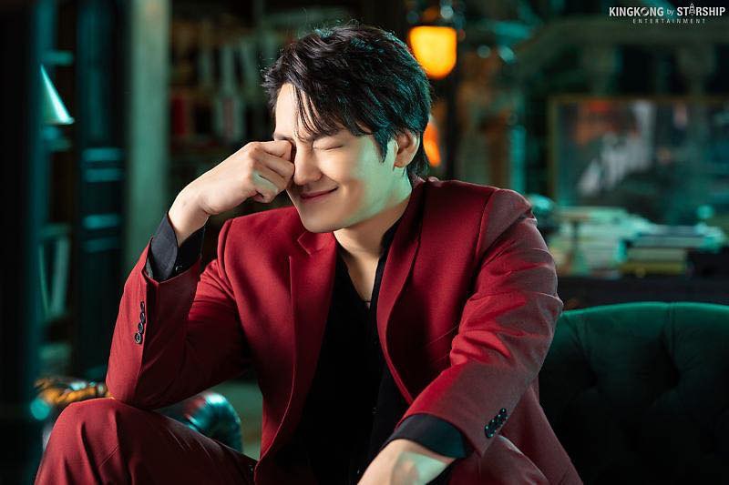 Vẻ đẹp trai amp;#34;bất bạiamp;#34; sau 11 năm của bạn thân Lee Min Ho khiến khán giả Hàn phát cuồng - 6