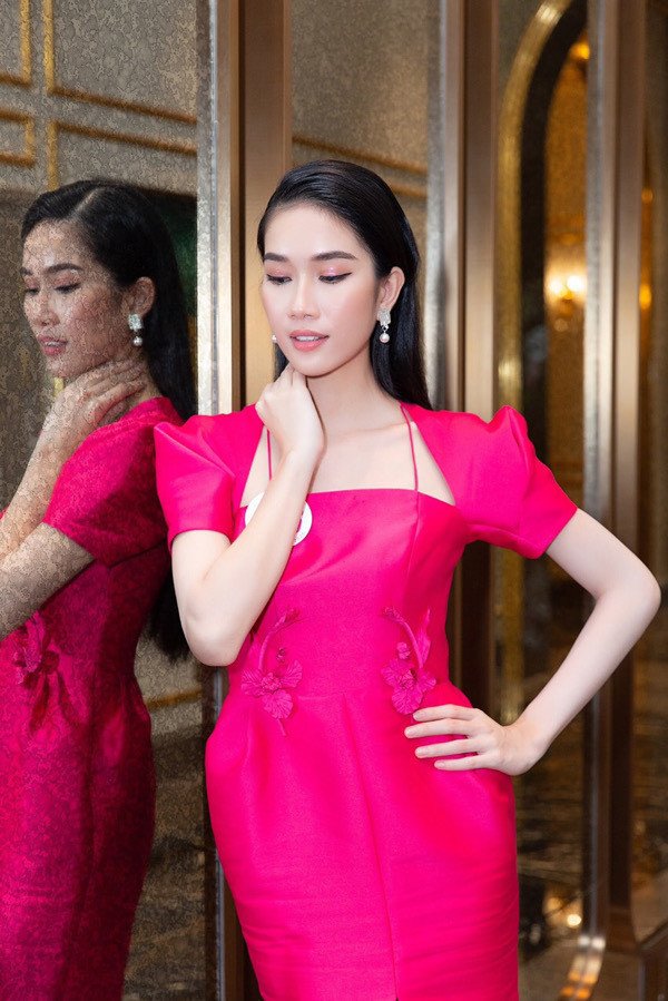 Xuất hiện thí sinh biết 3 thứ tiếng có sắc vóc đẹp tựa nữ thần của Hoa hậu Việt Nam 2020 - 4