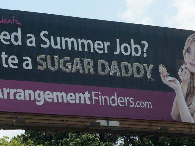 Lời ngụy biện của sugar baby: Tôi không coi công việc này là bán dâm