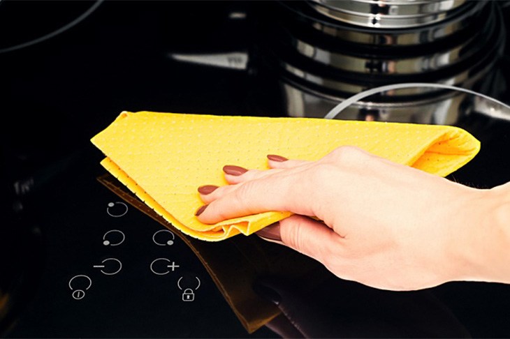 Cách vệ sinh bếp từ để tăng hiệu suất nấu nướng và luôn sạch bóng như mới - 1
