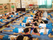 Làm mẹ - Mẹ bắt con ngủ trưa, kết quả con chậm phát triển trí tuệ, bác sĩ bức xúc "Thiếu hiểu biết!"