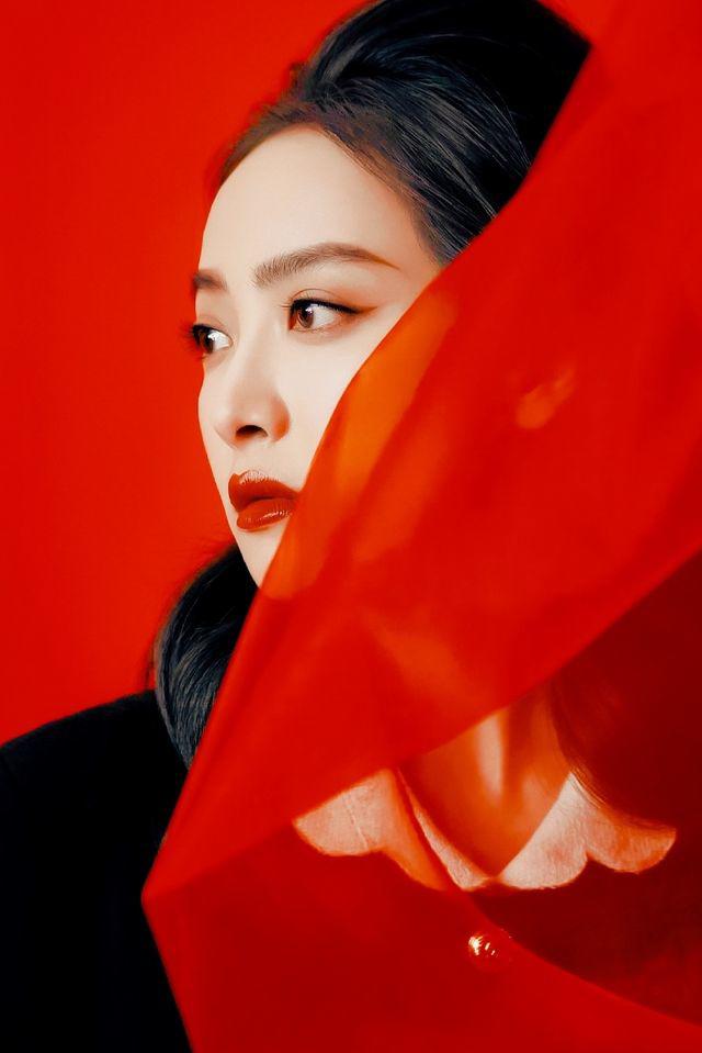 Vừa trở thành Nữ thần Kim Ưng 2020, Tống Thiến đã bị Triệu Lệ Dĩnh amp;#34;hạ bệamp;#34; bẽ bàng - 1