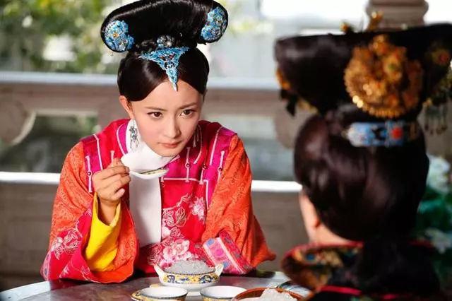 Phi tần không có nổi mụn con nhưng lại được cả 3 vị Hoàng đế sủng ái vì điều này - 1