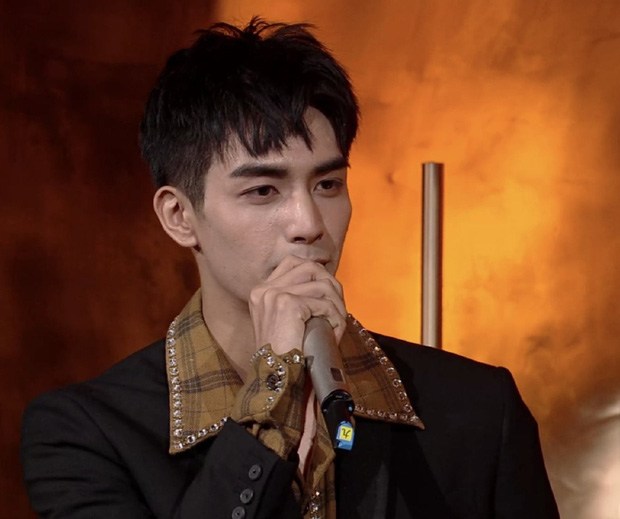 Ngôi sao 24/7: Mỹ nam Cbiz bị bóc nhan sắc thật làn da sần sùi mụn đến gai người - 2