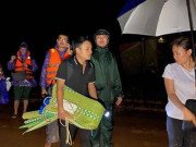 Tin tức - Lại xuất hiện tiếng nổ cạnh nơi tìm kiếm 22 cán bộ, chiến sĩ bị vùi lấp ở Quảng Trị