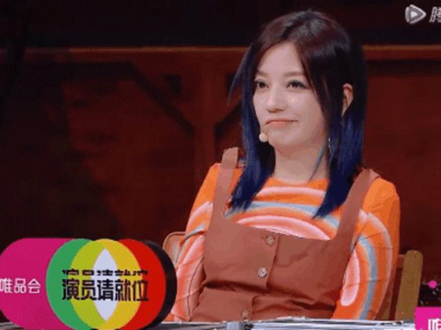 Không hổ là Hoa đán Triệu Vy: Chỉ nói vài câu khiến 2 đàn em khóc, sợ xanh mặt