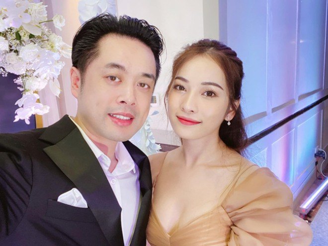 Quá nóng bỏng, 4 cô vợ của sao Việt bị gạ gẫm, giả mạo tài khoản Facebook để amp;#34;đi kháchamp;#34; - 17