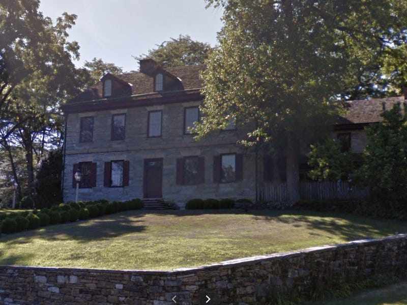 4 ngôi nhà nổi tiếng ma ám nhưng có giá đến vài chục tỷ amp;#34;gây sốcamp;#34; - 2