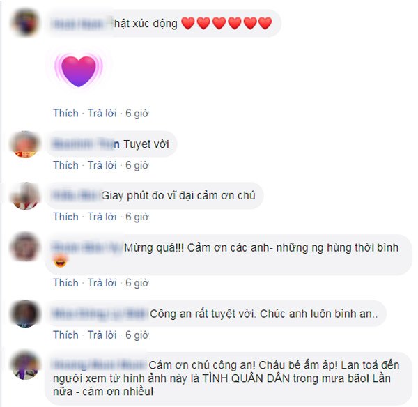 Ảnh hot MXH hôm nay: Chiến sĩ công an cởi áo ủ ấm cho bé 2 tuổi giữa mưa lũ - 3