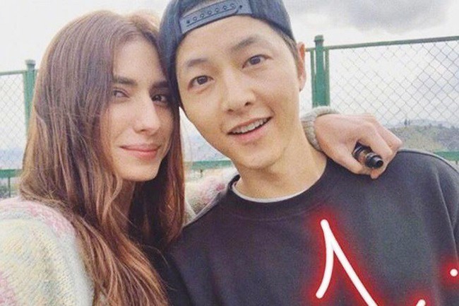 Hậu ly hôn Song Hye Kyo, Song Joong Ki amp;#34;đen đủ đườngamp;#34;, phim 500 tỷ không thể ra rạp - 6