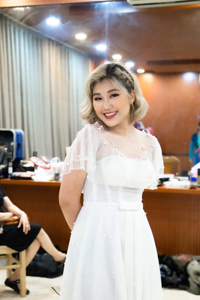 Nữ MC lận đận tình duyên: Con gái từng không cho cô lấy chồng, không báo hiếu nếu có em - 6