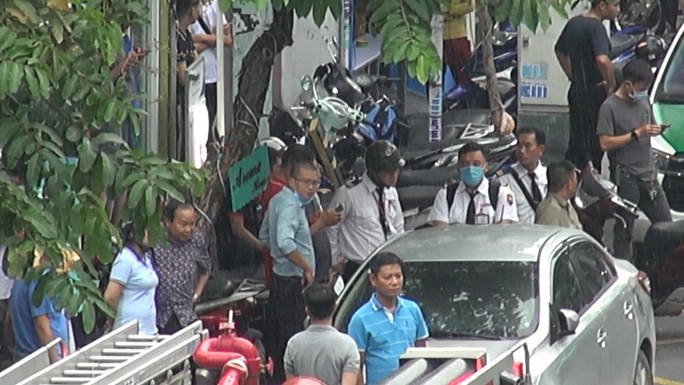 Tin tức 24h: Nỗi đau đớn của cô giáo có chồng bị vùi lấp, liên tiếp 3 lần chịu tang - 3