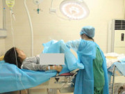 Bà bầu - Xin đẻ thường không được, mẹ “chết đứng” sinh ra con chỉ có đầu, người đứt lìa kẹt trong bụng